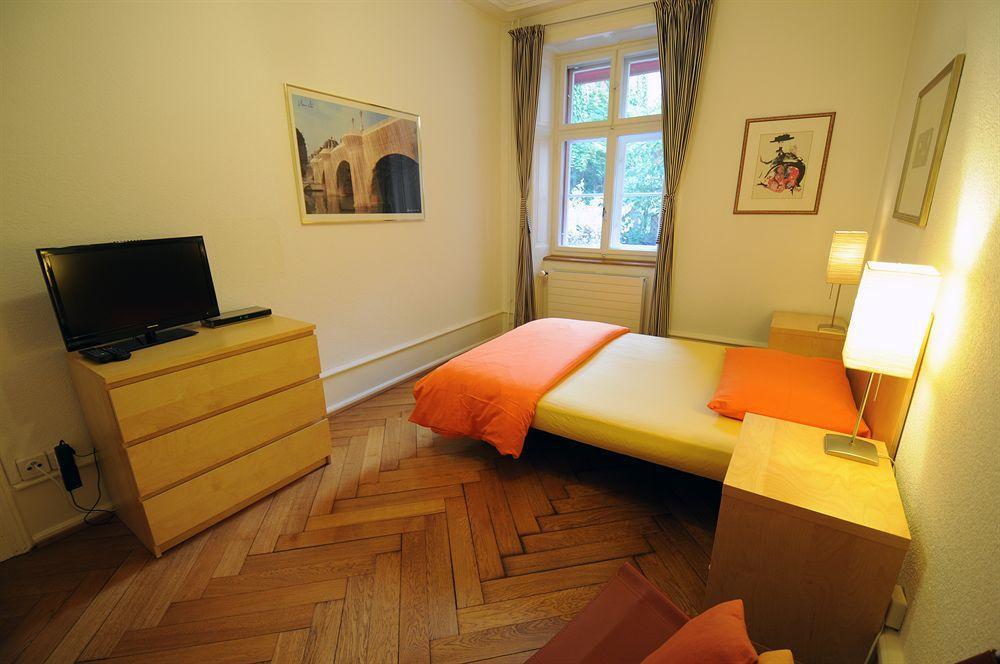 Unique Serviced Living @ Airport Line Basel Eksteriør billede